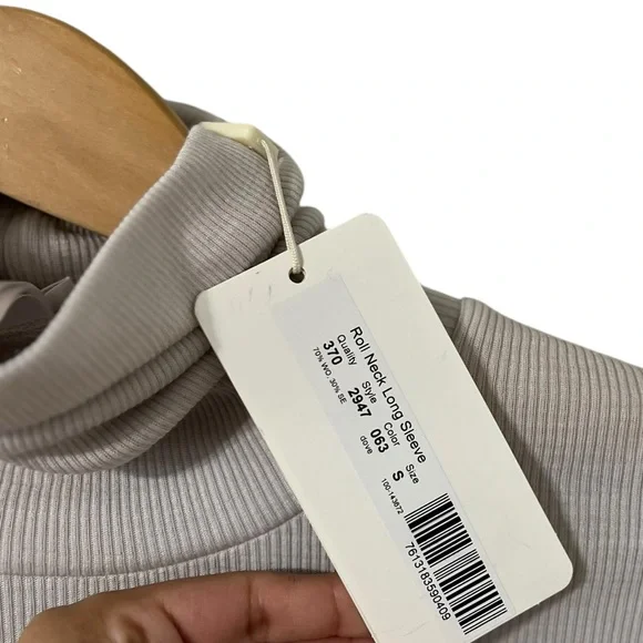 NWT ZIMMERLI Rolled Silk Cotton Dove Turtleneck Long Sleeve Top - Picture 9 of 11